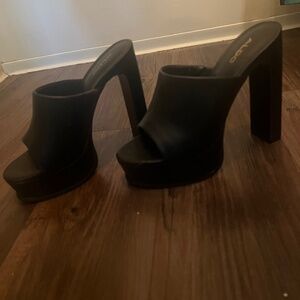 Block Heels size 7.5